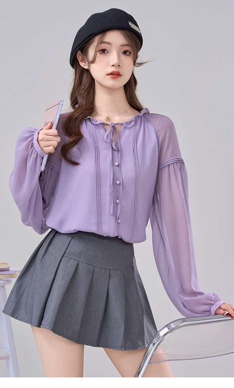 ふんわり袖のシフォンブラウス｜デート服