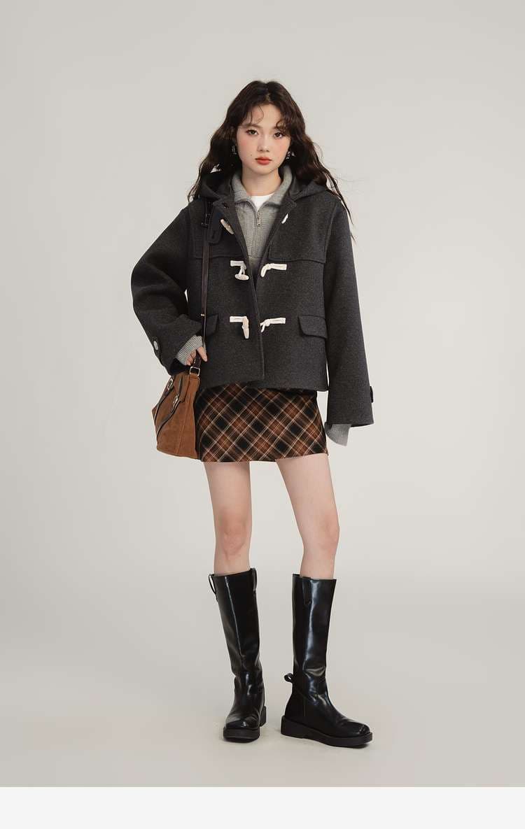ショートダッフルコート｜デート服