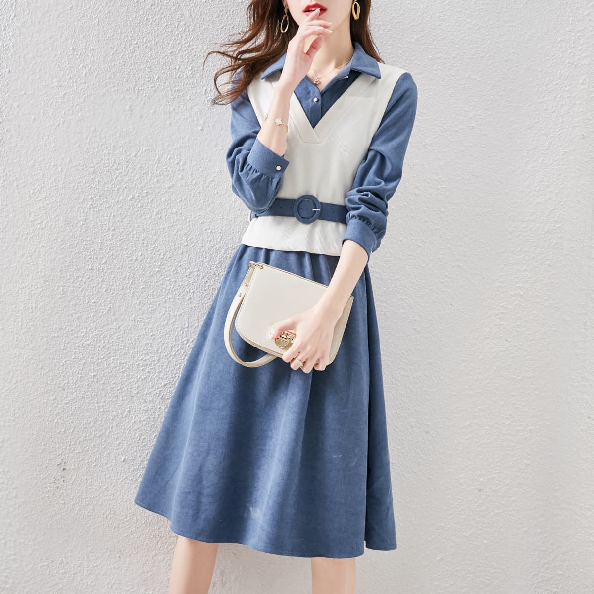 好感度も着回し力も抜群な、ニットベスト付きシャツワンピースセット｜デート服