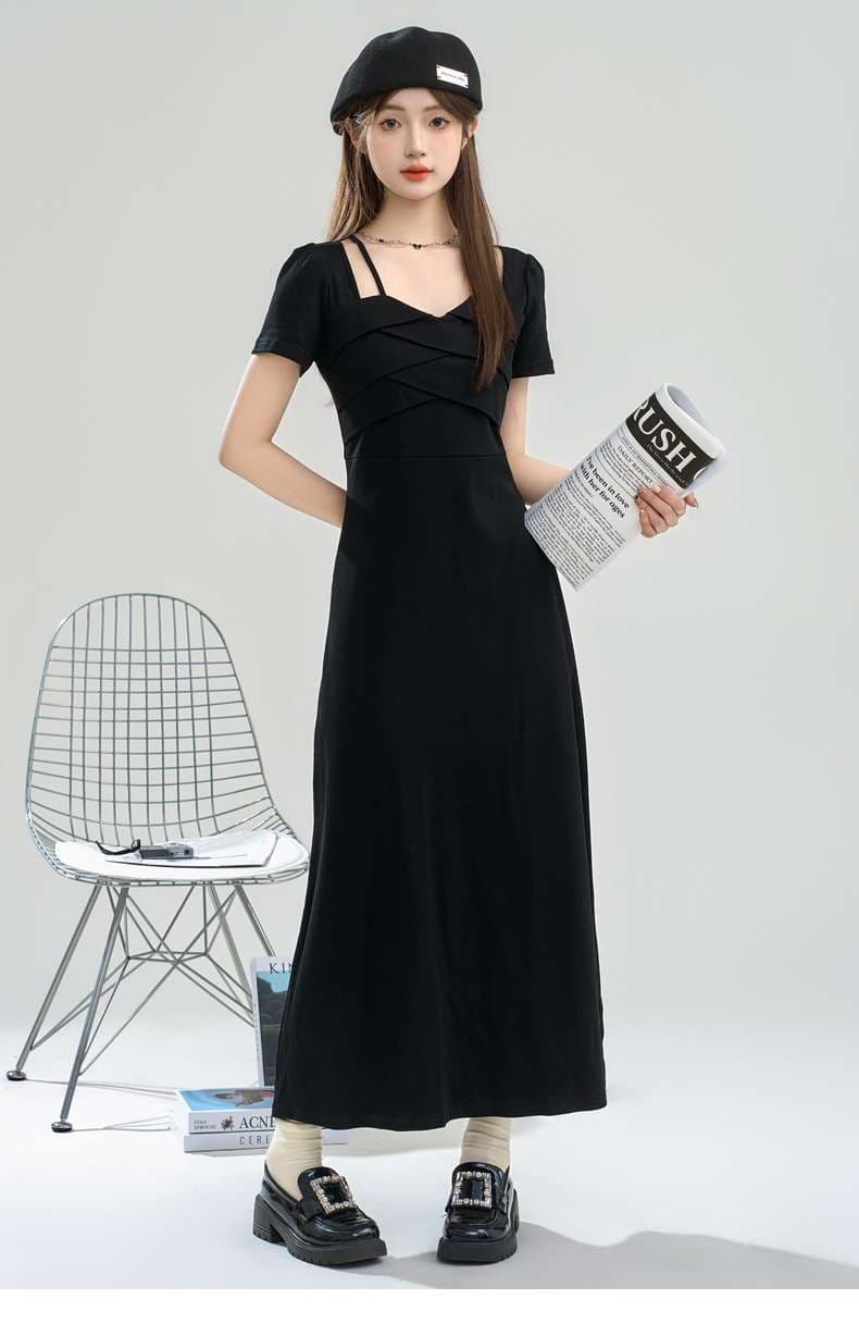 シンプル優雅ロングワンピース｜デート服