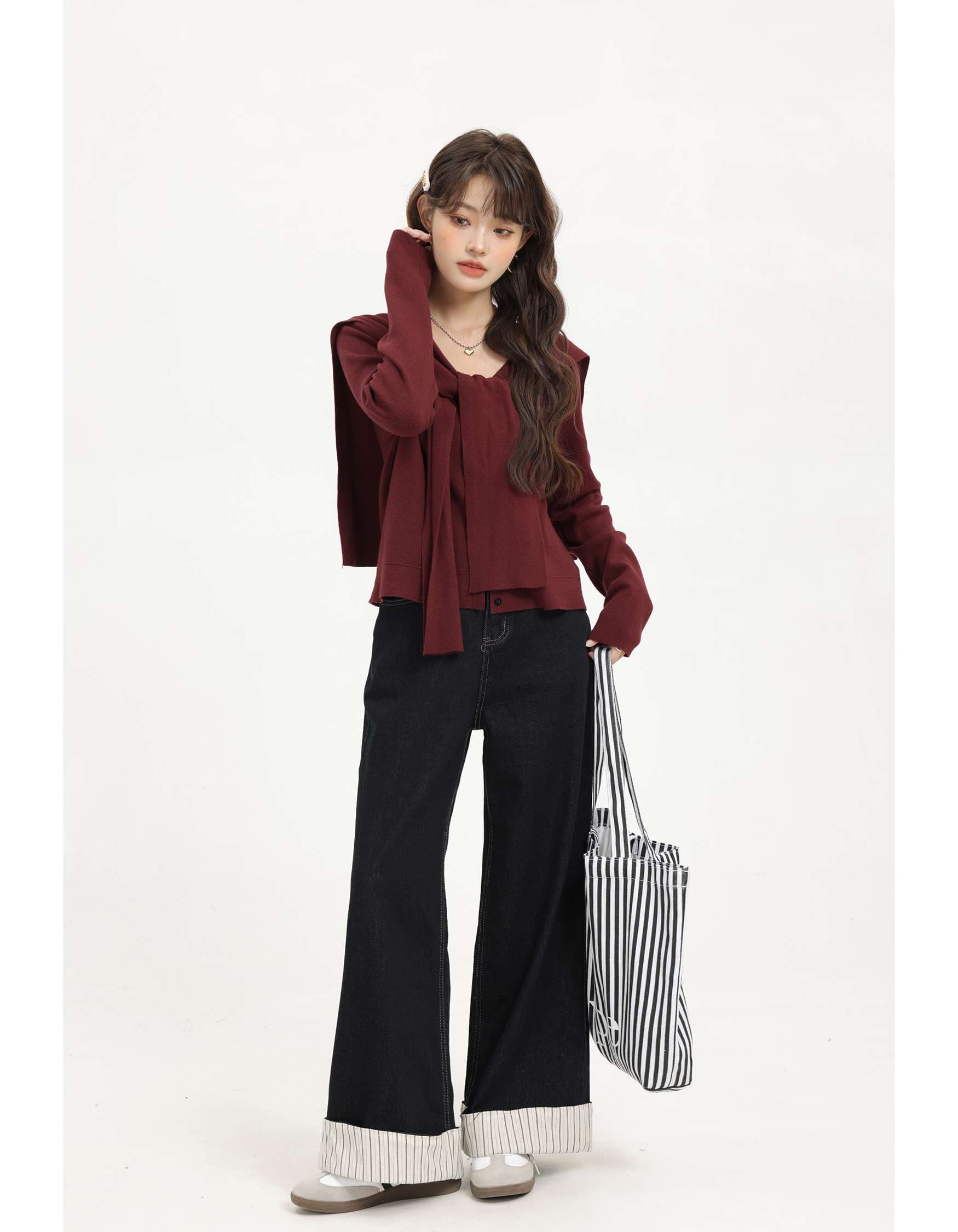 スカーフ風タイ付きニットトップス｜デート服