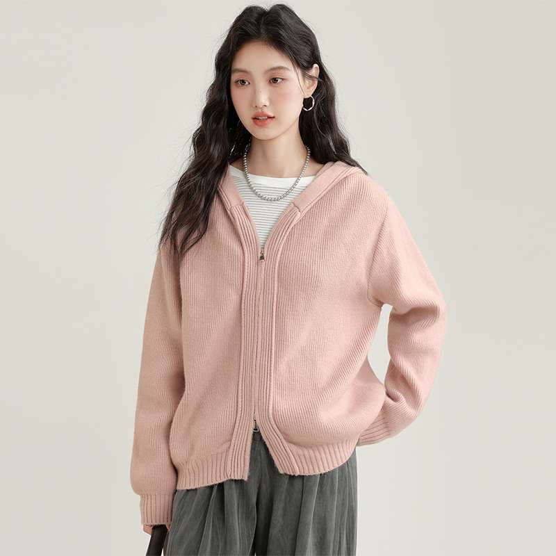 ゆったりフード付きカーディガン｜デート服