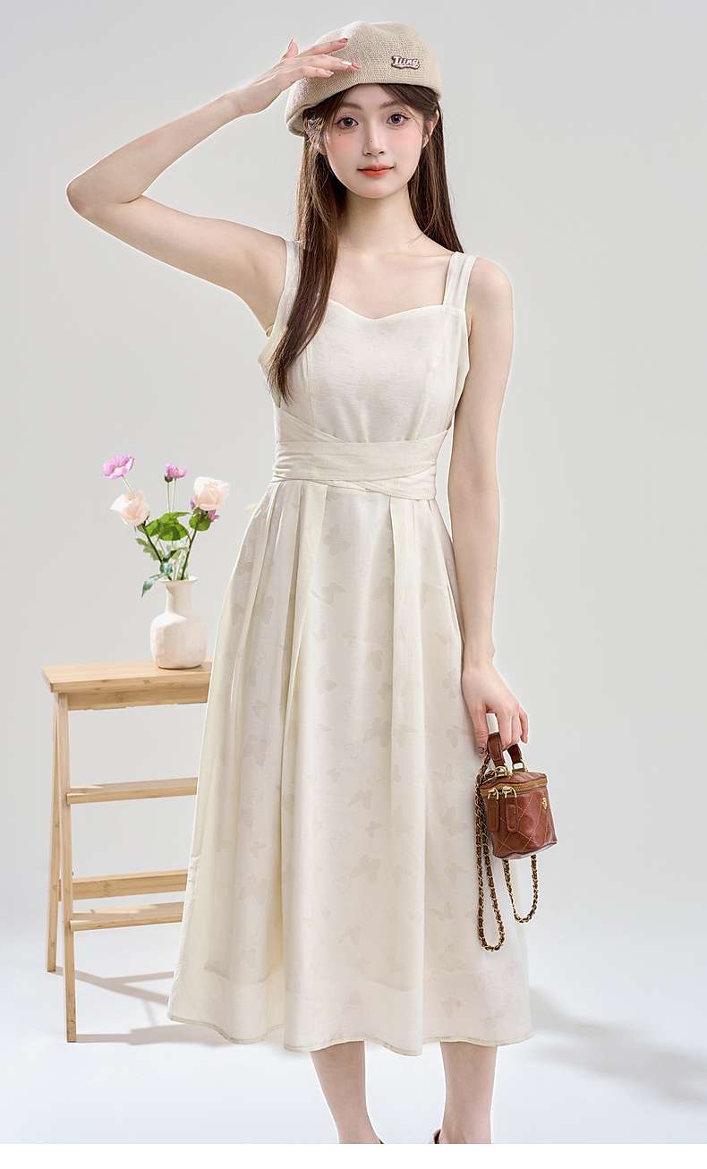 優雅なロングワンピース｜デート服