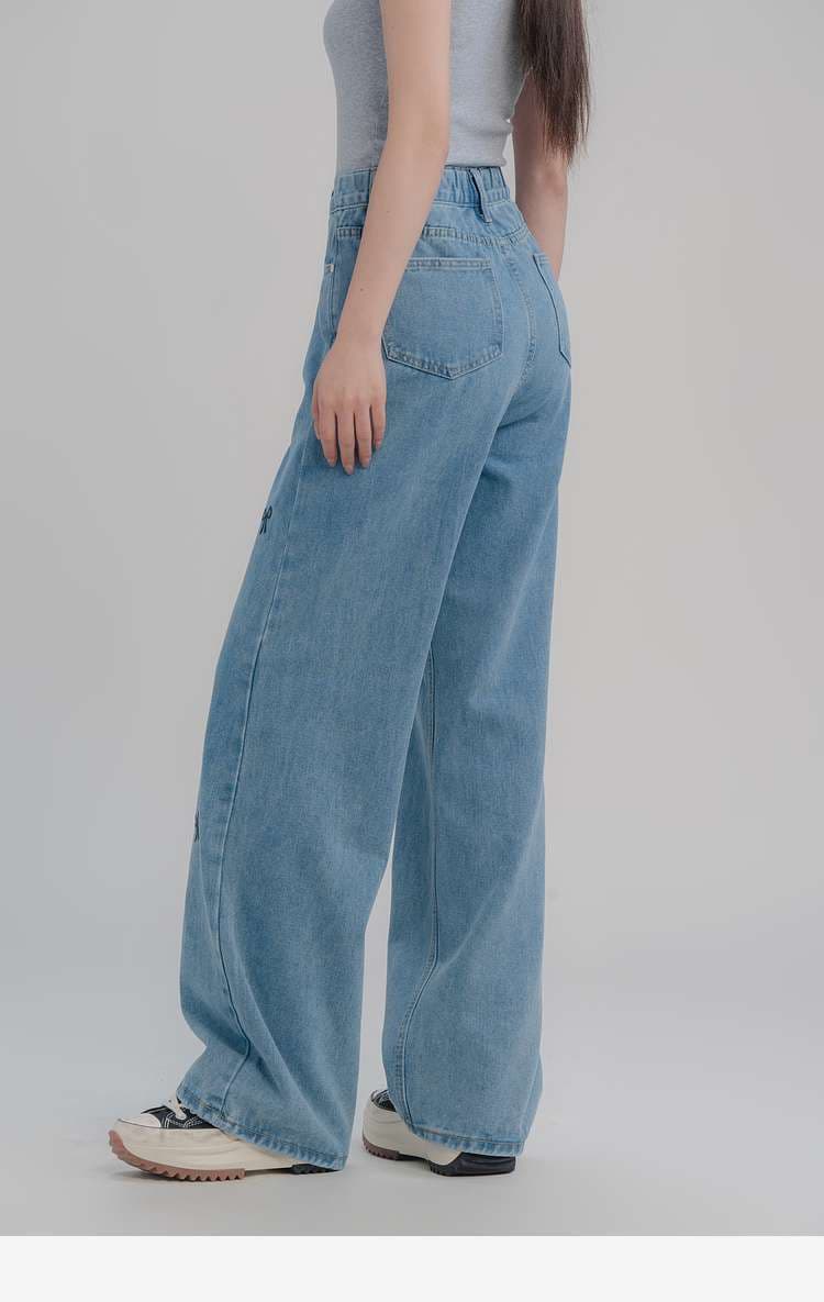 リボン刺繍ワイドデニムパンツ｜デート服