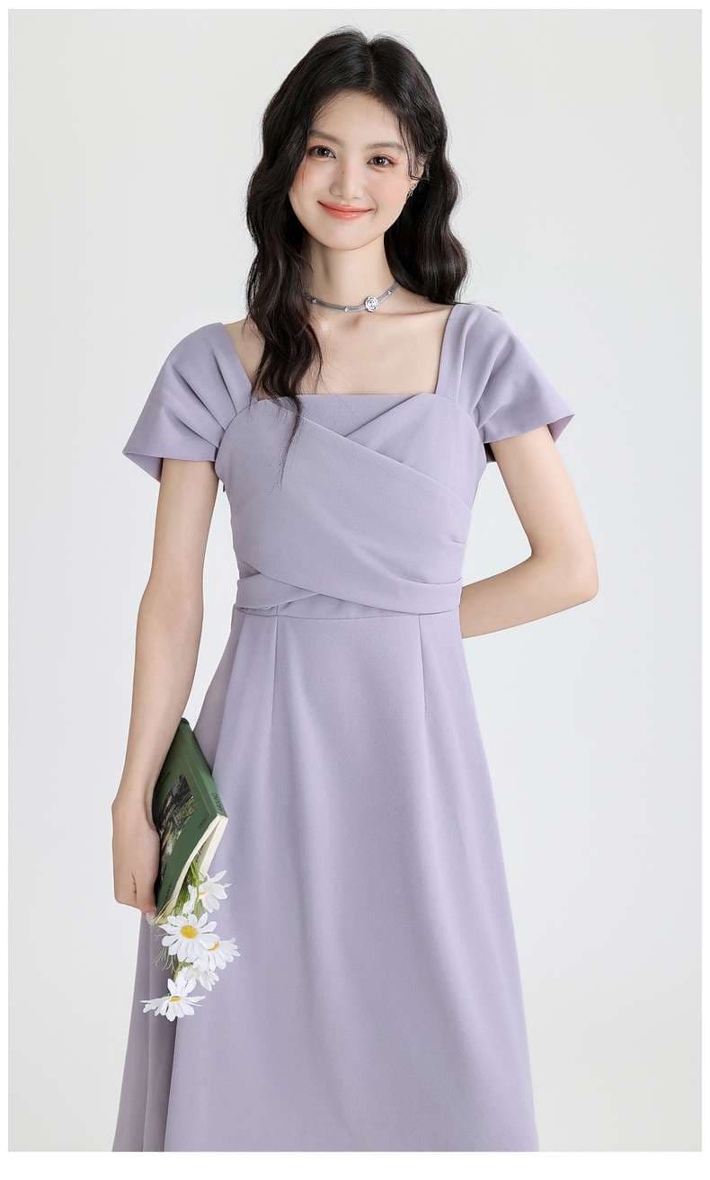 ドレープネックラインワンピース｜デート服