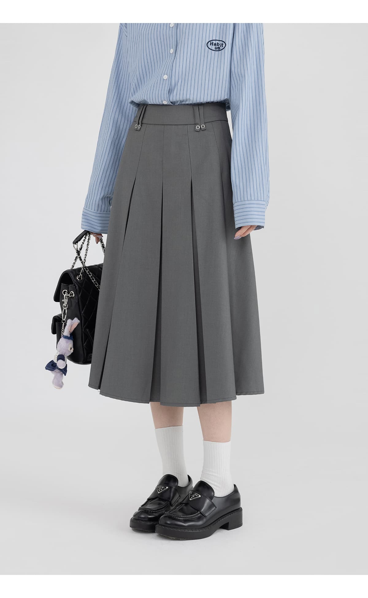重ね着でこなれ見え！フリンジベスト＋ストライプシャツ＋プリーツスカート｜デート服