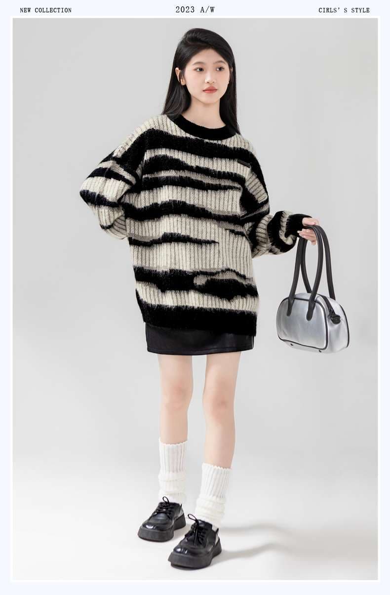 モコモコ縞模様ニットセーター｜デート服