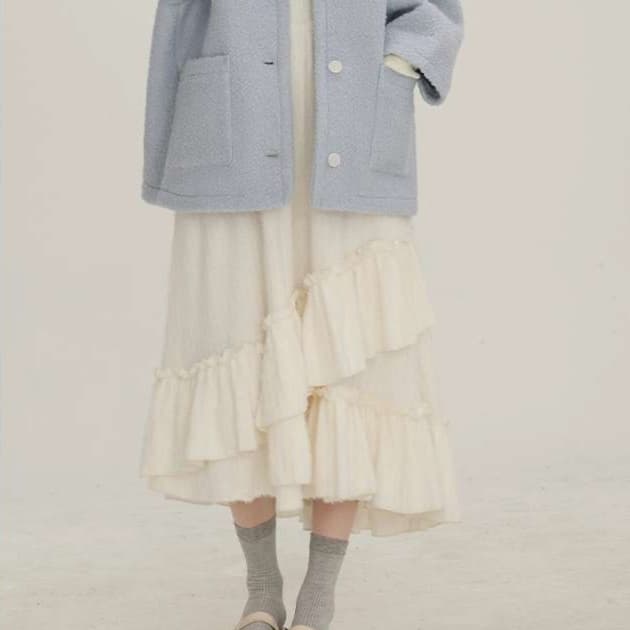 ラウンドネックボアジャケット＆フリルスカート｜デート服