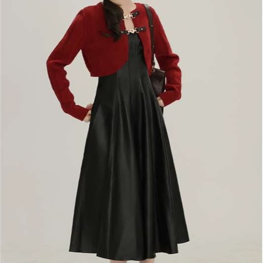 レトロ風クルーネックカーディガン&サスペンダースカート｜デート服