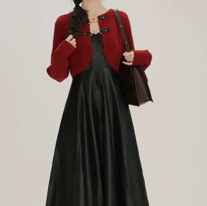 レトロ風クルーネックカーディガン&サスペンダースカート｜デート服