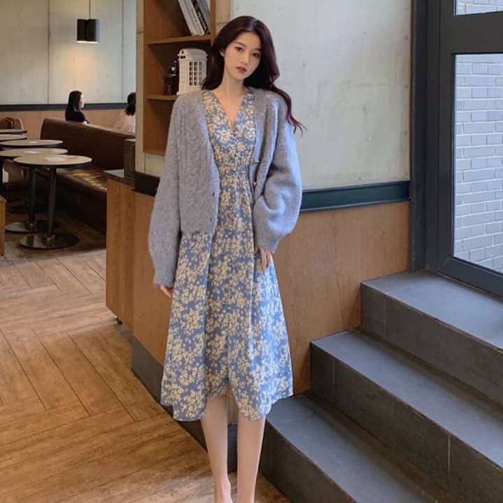 大人フェミニンに仕上がる、花柄スカート＋ふわもこカーディガン｜デート服