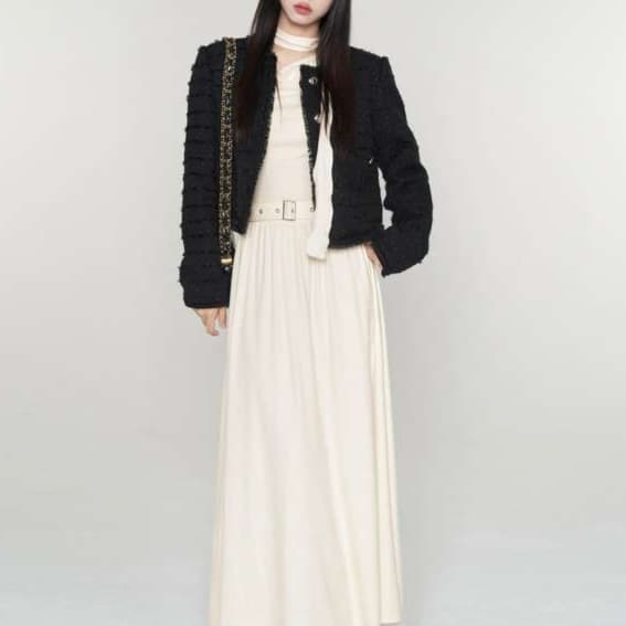 ハイネックリブニットワンピース/ブラックジャケット｜デート服