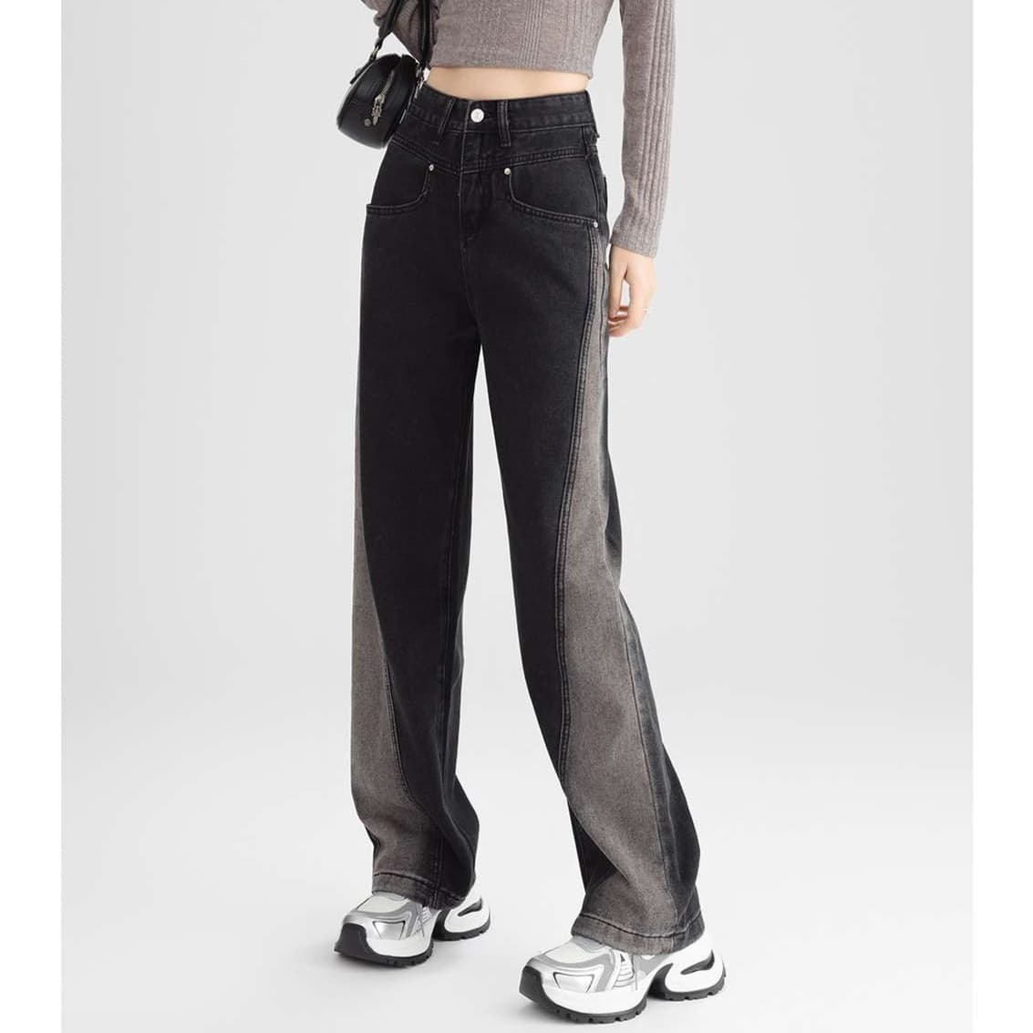 脚長シルエットを叶える、グラデーションストレートパンツ｜デート服