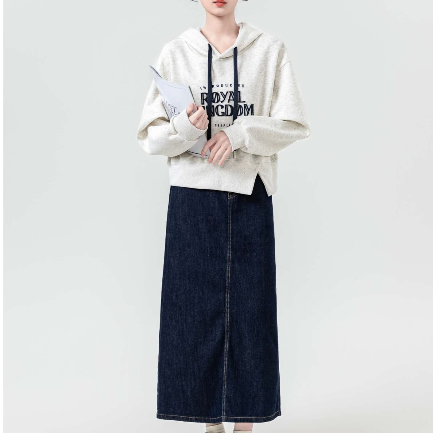 フード付きプルオーバー｜デート服