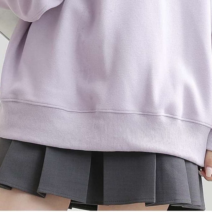 ロゴ刺繍スウェット｜デート服