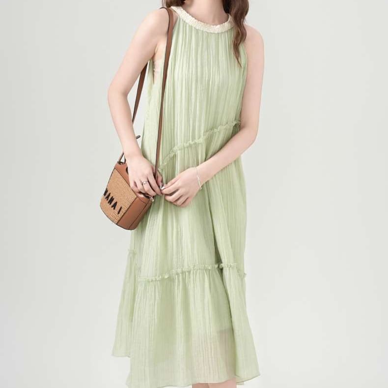 フリル襟ティアードワンピース｜デート服