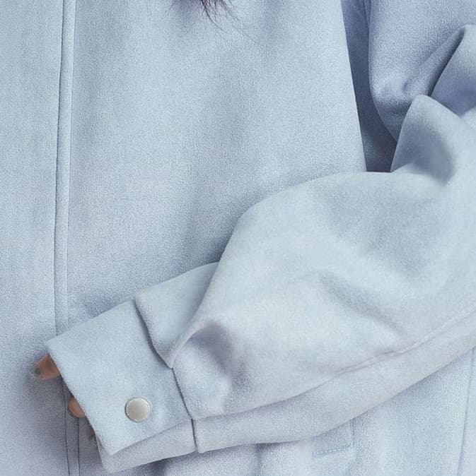 丸みシルエットで優しく包む、襟付きジャンパー｜デート服