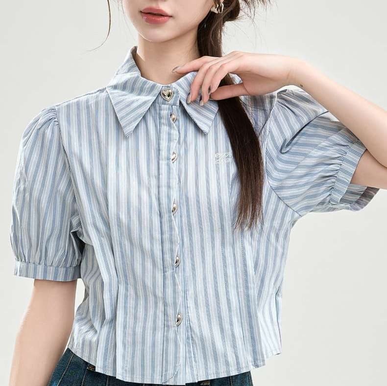 ふんわり袖のストライプシャツ｜デート服