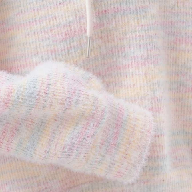 ふんわりニットパーカー｜デート服