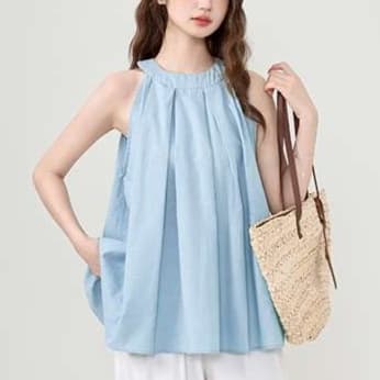 夏のリゾートプリーツトップス｜デート服