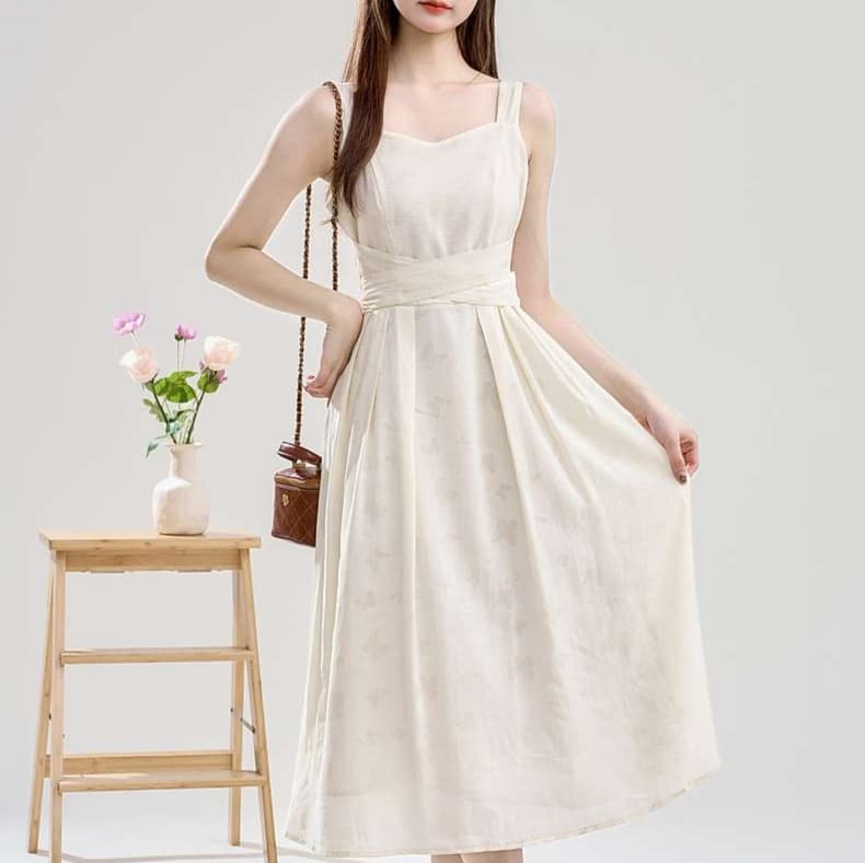 優雅なロングワンピース｜デート服