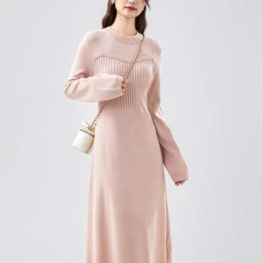 リブ編みニットワンピース｜デート服