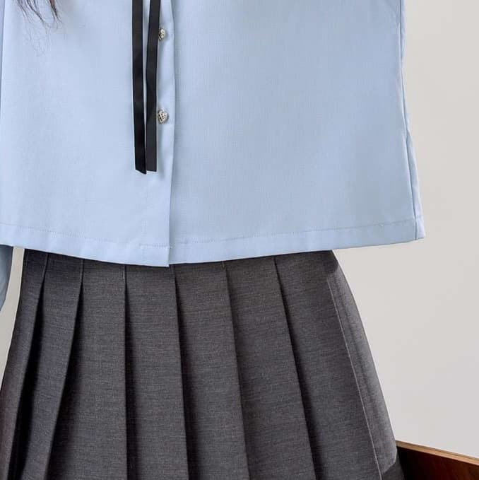 リボン付きパフスリーブブラウス｜デート服