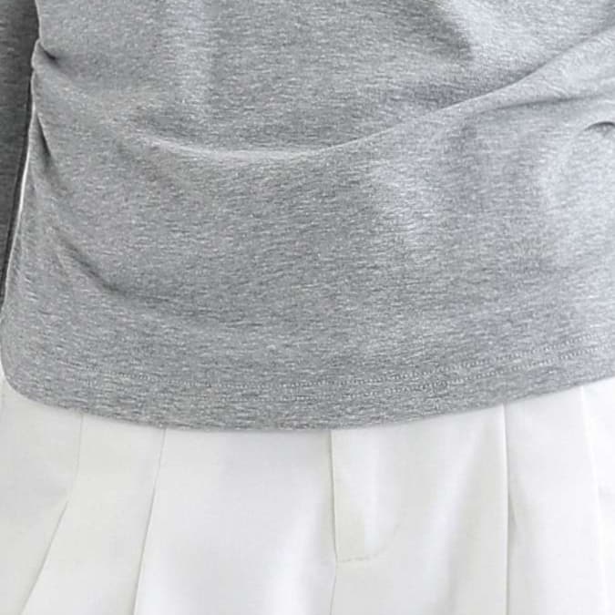 袖口切り替えロングスリーブカットソー｜デート服