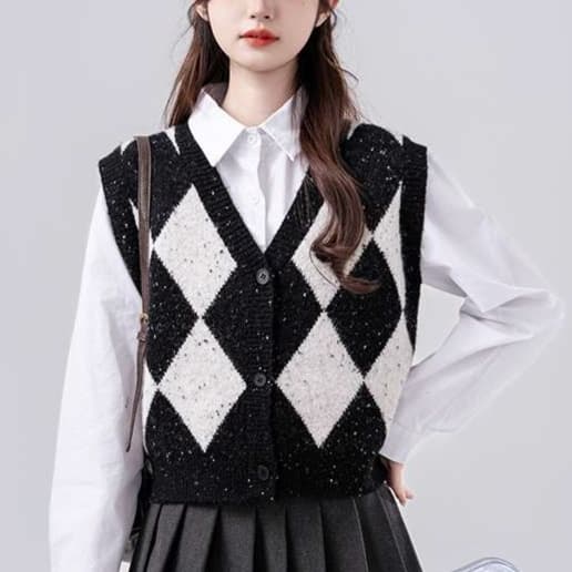 学生風アーガイルニットベスト｜デート服