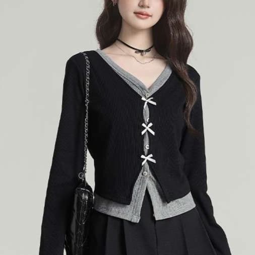 フェミニンさを品よく仕上げる、リボンカーディガン｜デート服