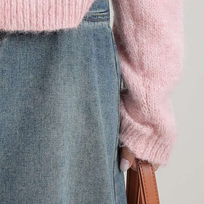 カジュアルな抜け感を叶える、ワンポイントカーディガン｜デート服