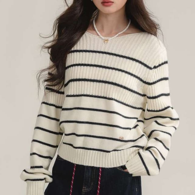 洗練カジュアルが叶う、ボーダーリブニットトップス｜デート服