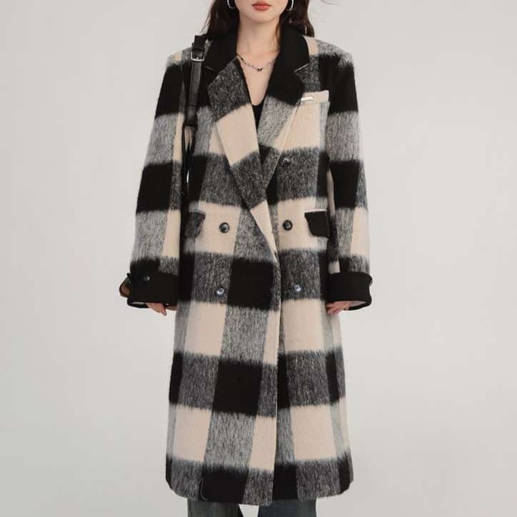 ビッグチェック柄ロングコート｜デート服