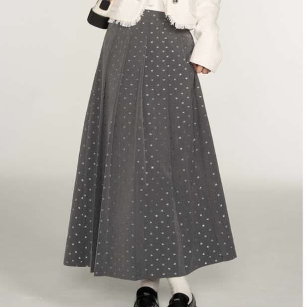 ドットフラワープリーツロングスカート｜デート服