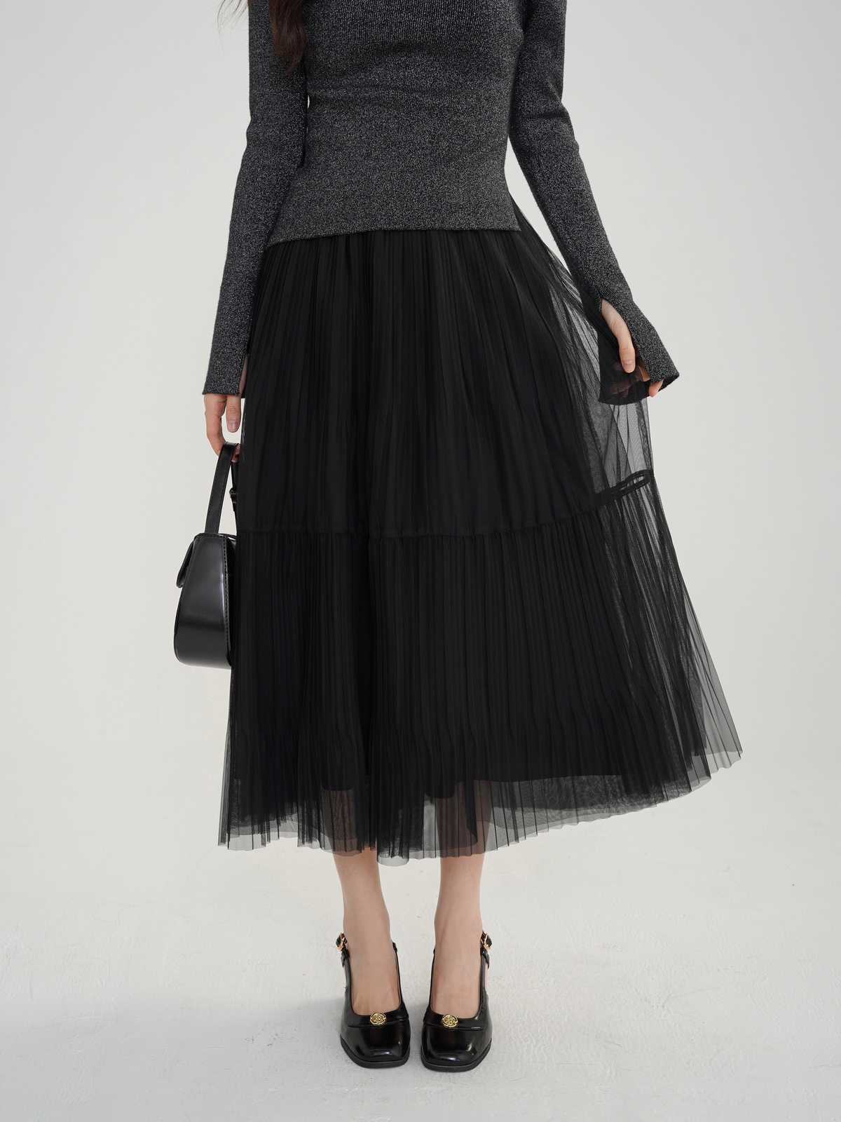 チュールプリーツロングスカート｜デート服