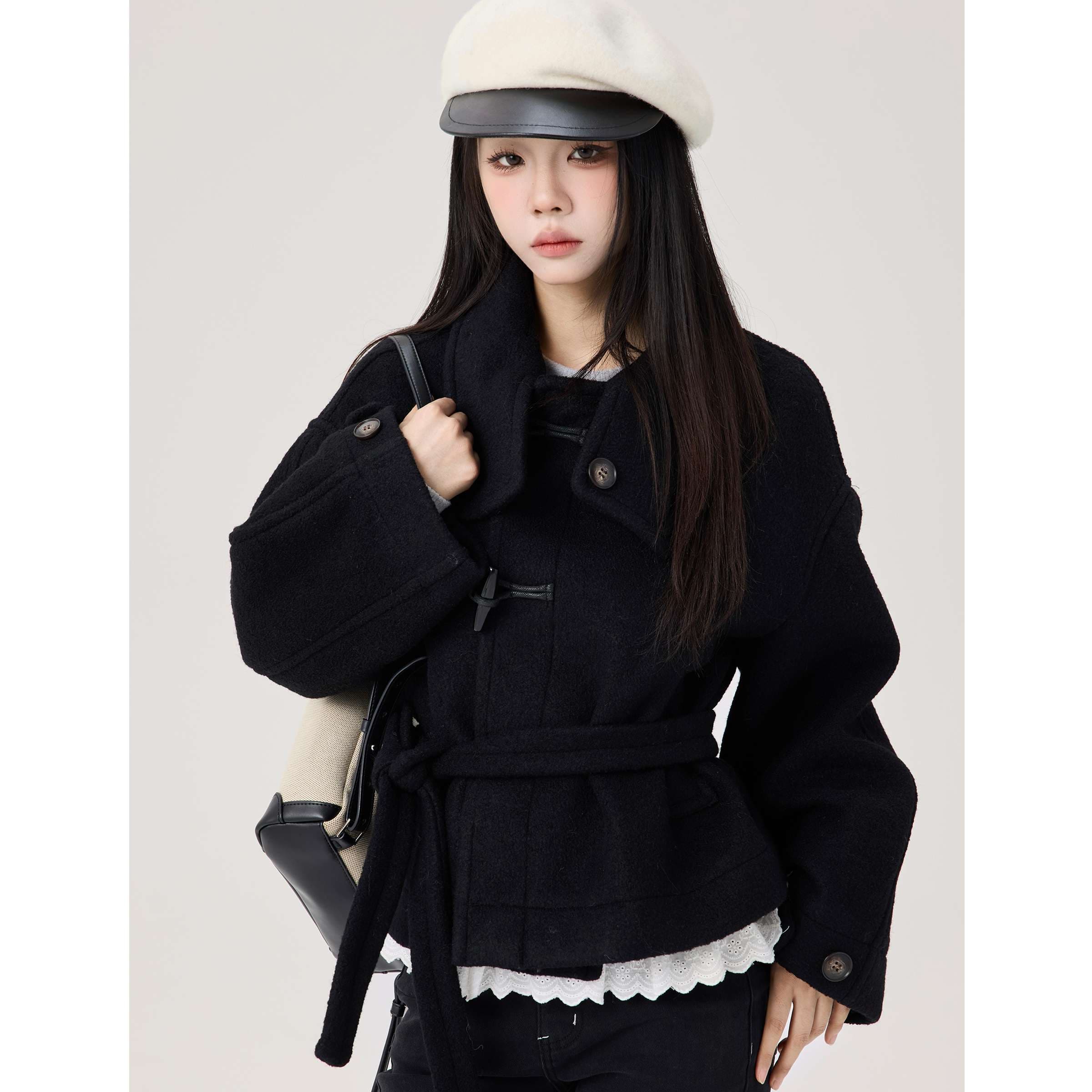 ウエストリボン付きダッフルショートコート｜デート服