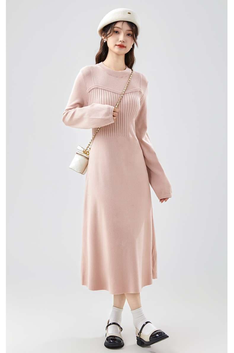 リブ編みニットワンピース｜デート服