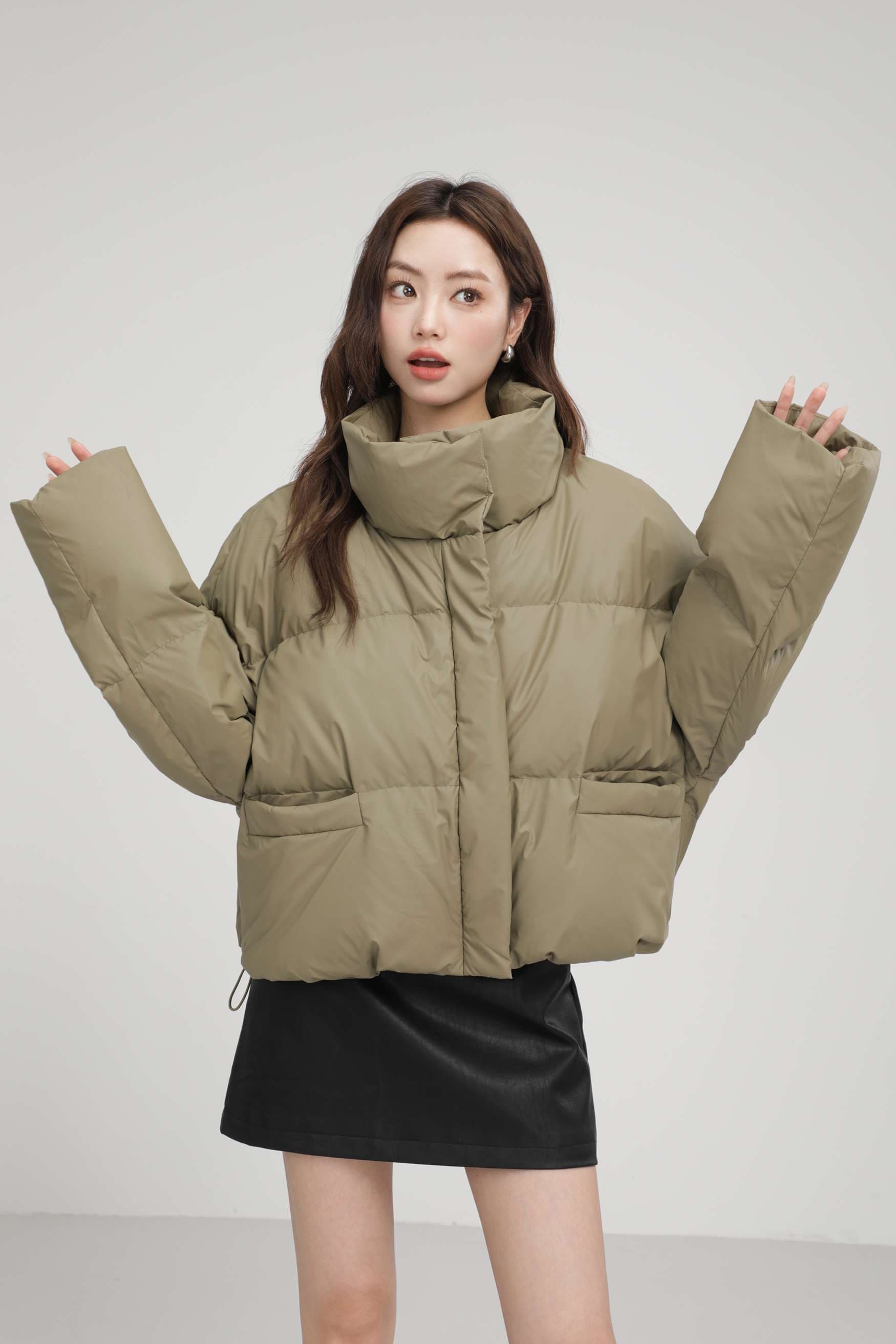 ショート丈ボリューム中綿ジャケット｜デート服