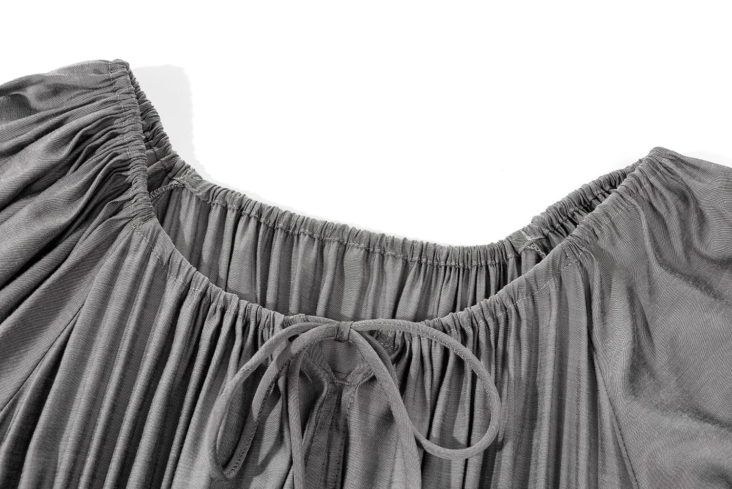 シャーリングパフスリーブワンピース｜デート服