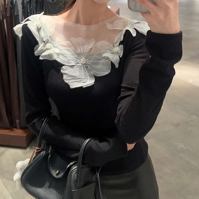花柄メッシュ装飾オフショルダーニット｜デート服