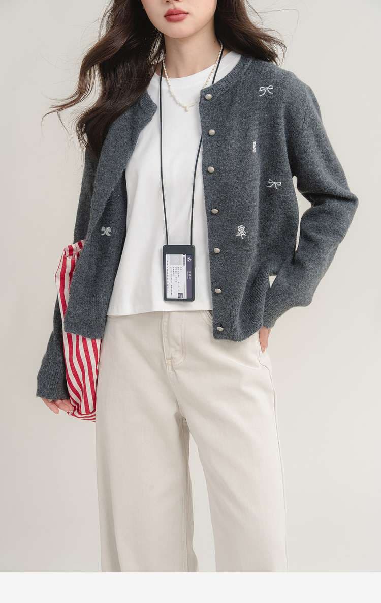 刺繍入りフェミニンカーディガン｜デート服