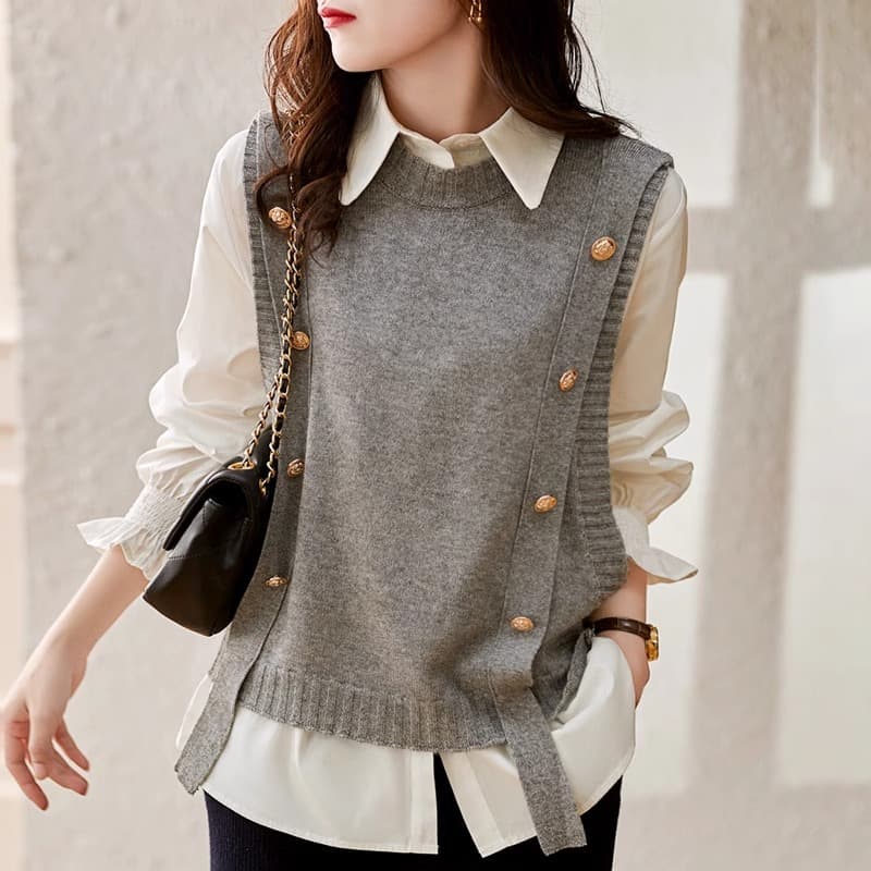オンもオフも着回せる、ニットベスト×シャツセット｜デート服