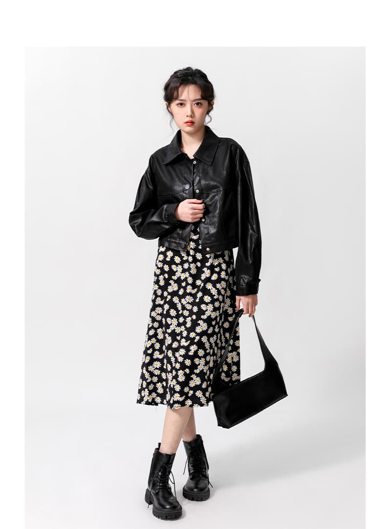 デート服 クロップド丈レザージャケット