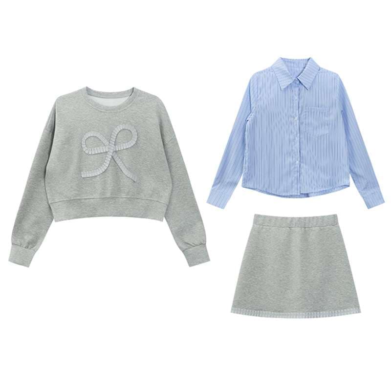 リボンモチーフスウェット＆スカートセットアップ｜デート服