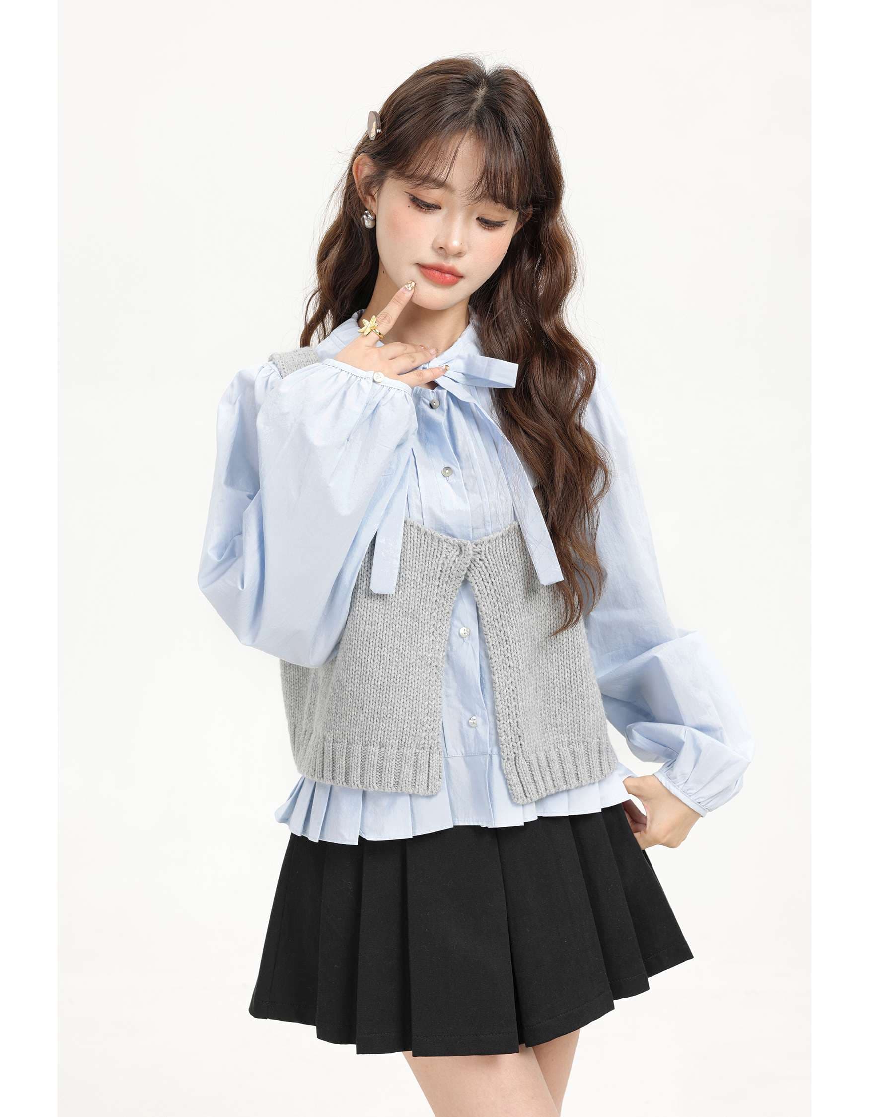 リボンタイ付きブラウス＆ニットベストセット｜デート服
