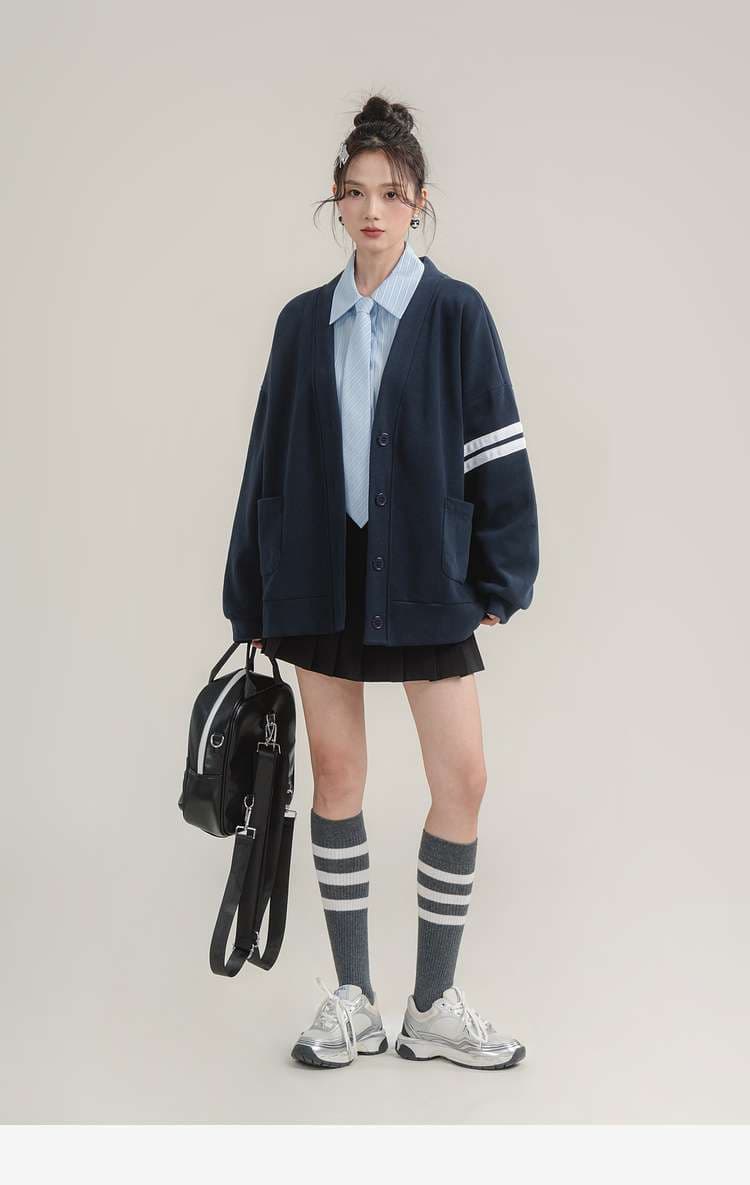 学生風カーディガン｜デート服