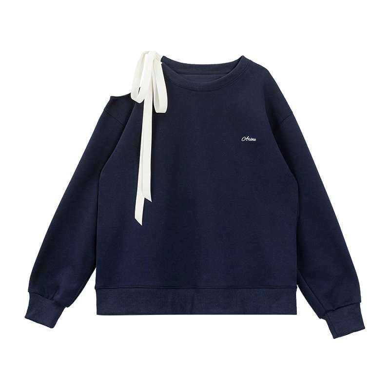 リボンアクセント付きスウェットトップス｜デート服