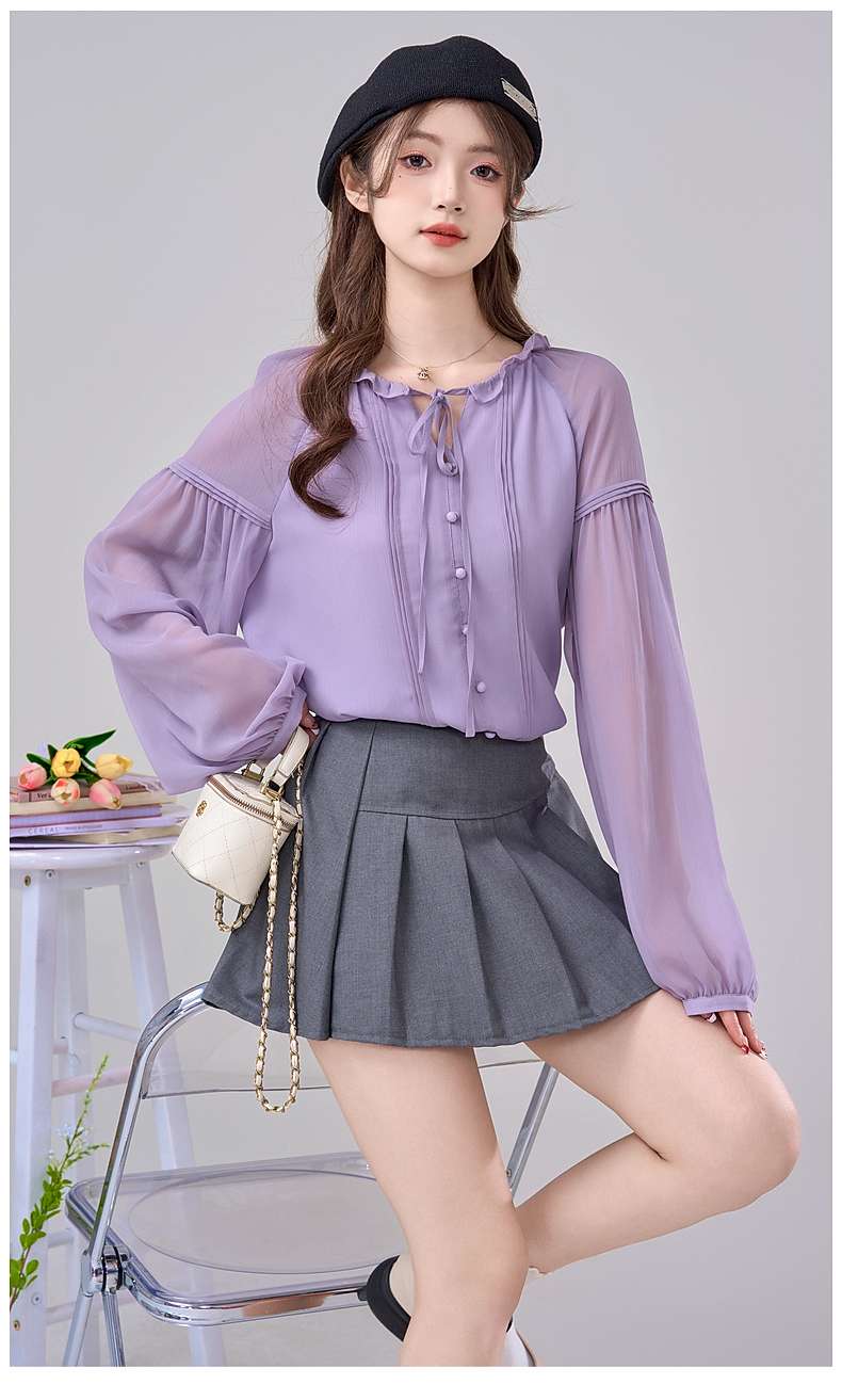 ふんわり袖のシフォンブラウス｜デート服