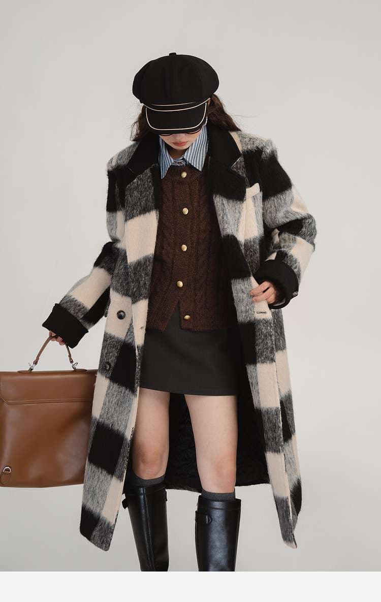 ビッグチェック柄ロングコート｜デート服