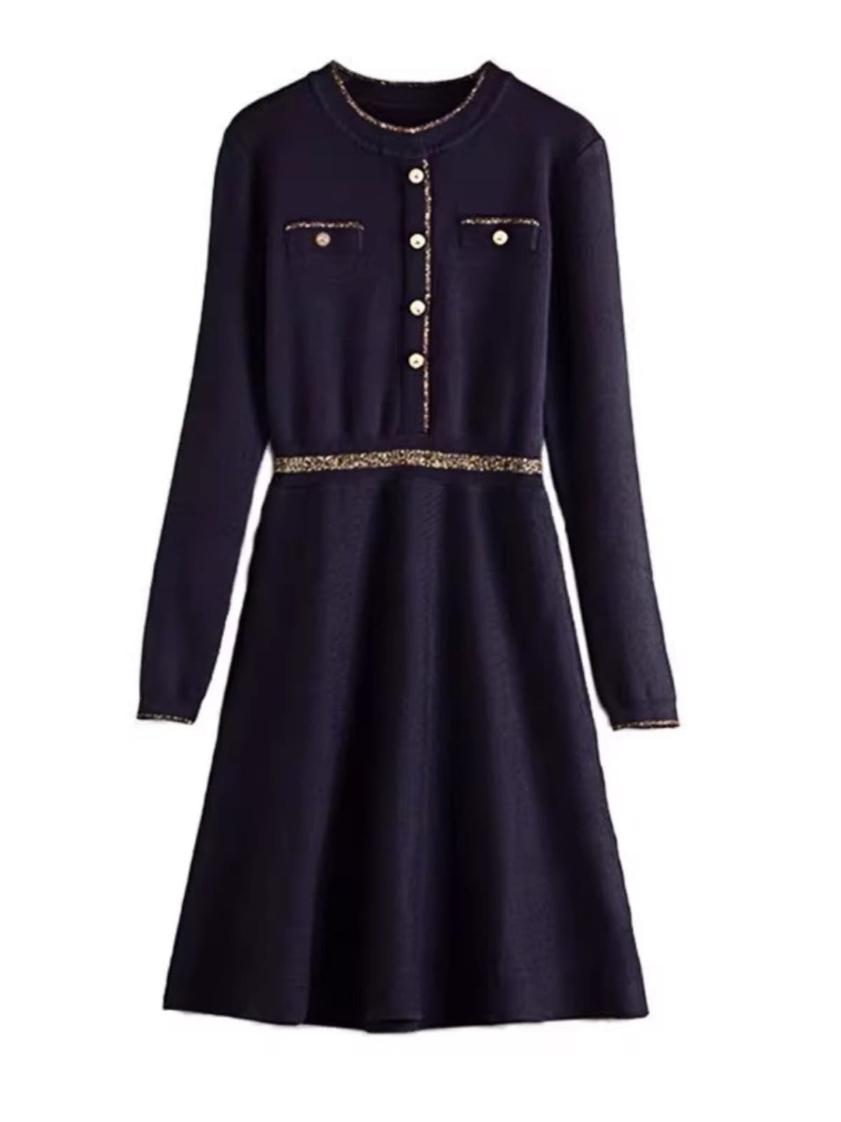 ゴールドボタンツイードニットワンピース｜デート服